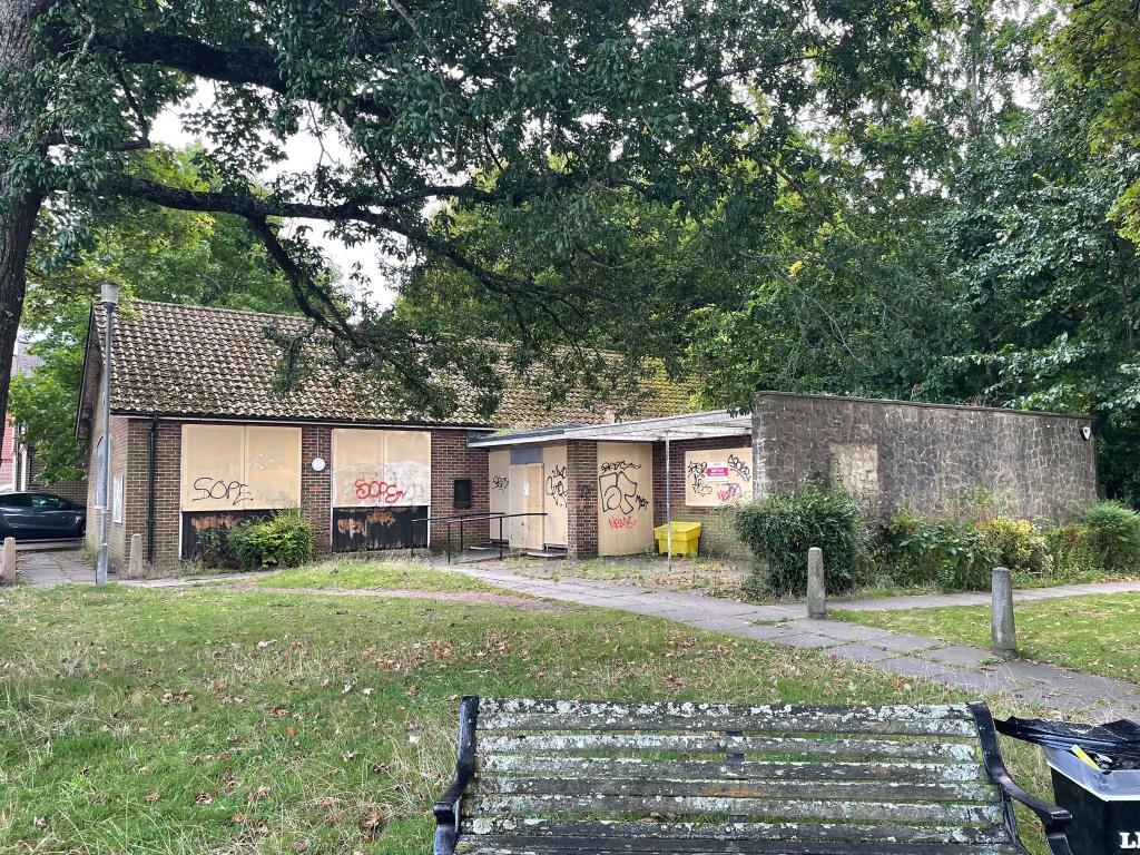 Lot: 156 - FORMER LIBRARY - External of Former Library